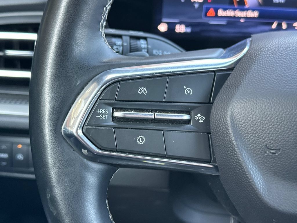 Used 2025 Chevrolet Traverse LT FWD image 29
