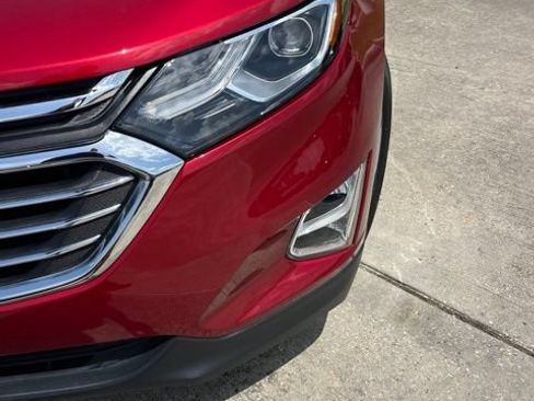 Used 2018 Chevrolet Equinox Premier FWD image 14