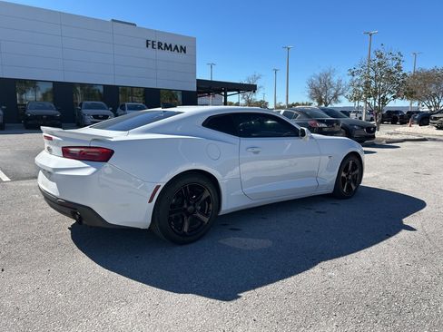 Used 2018 Chevrolet Camaro LT image 17