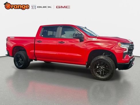 Used 2024 Chevrolet Silverado 1500 LT Trail Boss w/ Convenience Package II AWD/4WD image 2