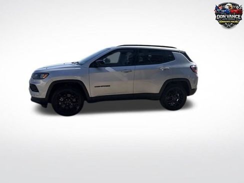 New 2026 Jeep Compass Latitude AWD/4WD image 2
