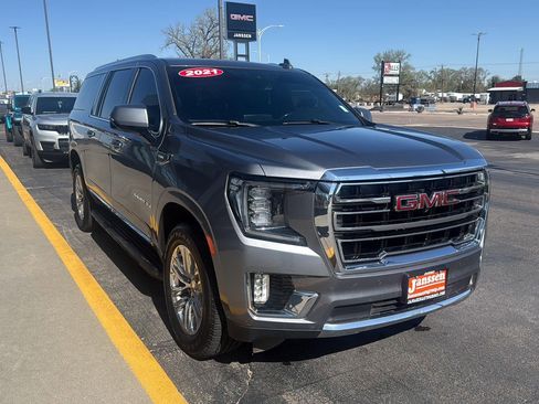 Used 2021 GMC Yukon XL SLT w/ SLT Luxury Package AWD/4WD image 8