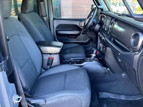 Used 2019 Jeep Wrangler Sport image 21