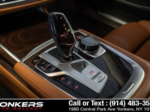 Used 2019 BMW 750i xDrive w/ Executive Package AWD/4WD image 40