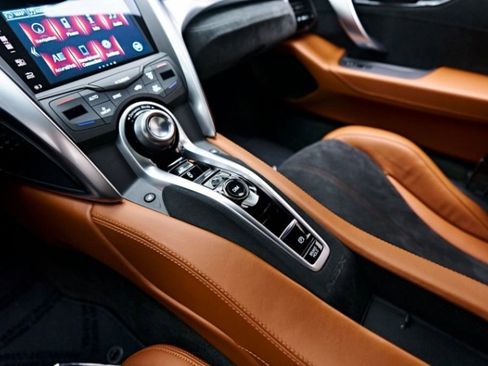 Used 2017 Acura NSX image 27