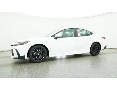 New 2026 Toyota Camry SE image 18
