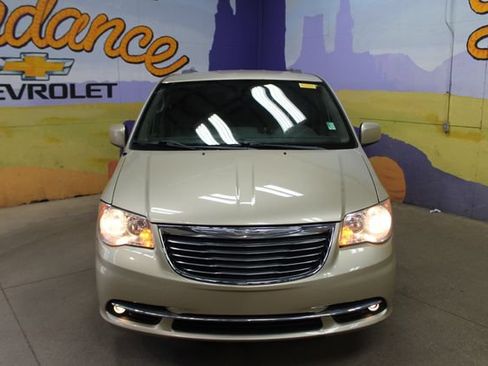 Used 2011 Chrysler Town & Country Touring w/ Security Group FWD image 3