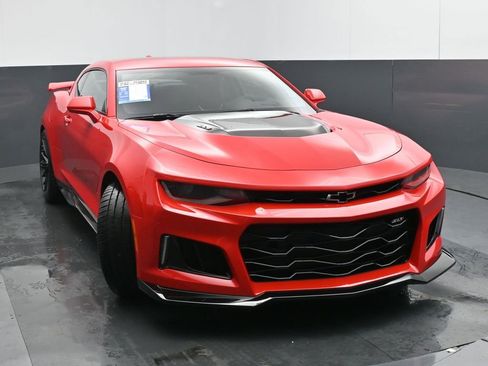 Used 2017 Chevrolet Camaro ZL1 RWD image 35