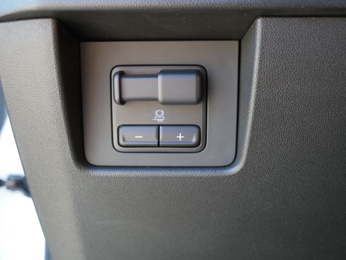Used 2023 GMC Canyon AT4 w/ AT4 Premium Package AWD/4WD image 26