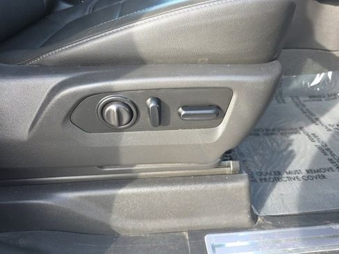 Used 2019 GMC Sierra 1500 SLT w/ SLT Premium Package image 12