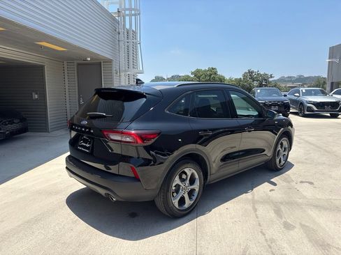 Used 2025 Ford Escape ST-Line FWD image 6