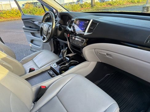 Used 2019 Honda Ridgeline RTL-E image 29