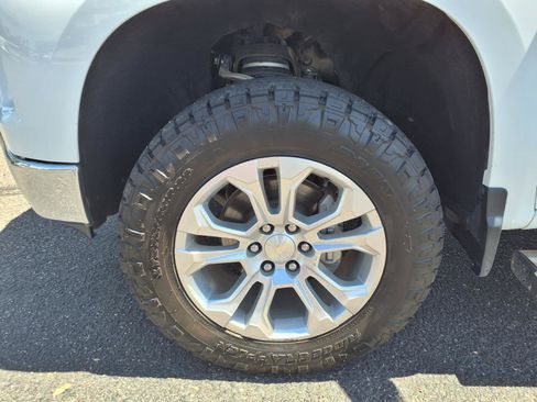 Used 2023 Chevrolet Silverado 1500 LTZ AWD/4WD image 11