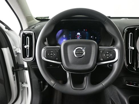 Used 2023 Volvo XC40 B5 Plus w/ Driver Assist Package image 2