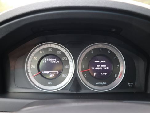 Used 2011 Volvo XC70 T6 image 12