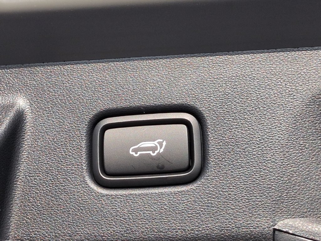 New 2026 Hyundai Tucson Limited FWD image 17