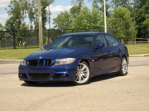 Used 2011 BMW 335i Sedan RWD image 3