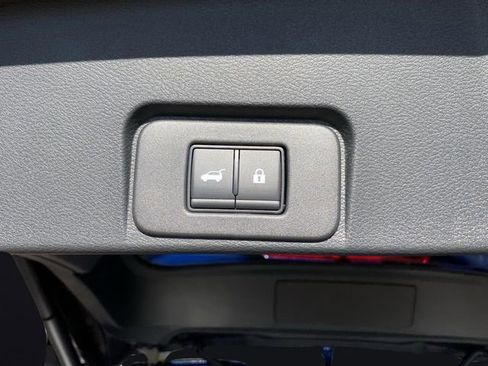 New 2026 Nissan Rogue Platinum w/ Platinum Premium Package image 18