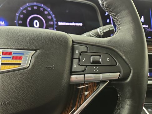 Used 2023 Cadillac Escalade ESV Premium Luxury w/ LPO, Floor Liner Package AWD/4WD image 17