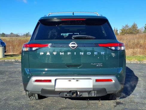 Used 2022 Nissan Pathfinder Platinum w/ Cargo Package image 5