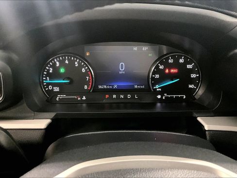 Used 2024 Ford Explorer XLT w/ Equipment Group 202A AWD/4WD image 21