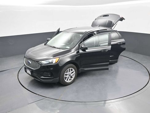 Used 2023 Ford Edge SEL AWD/4WD image 45