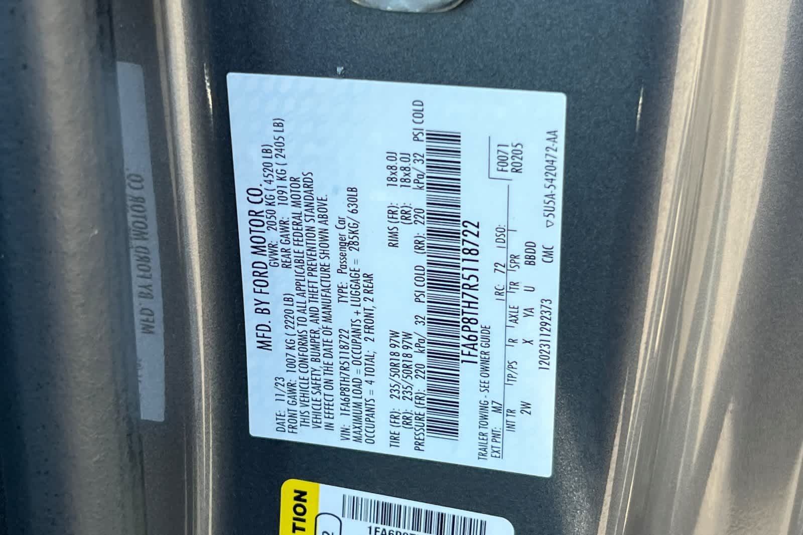 Used 2024 Ford Mustang Coupe RWD image 31