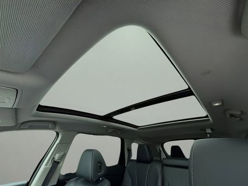 Used 2023 Acura MDX FWD w/ Technology Package image 27