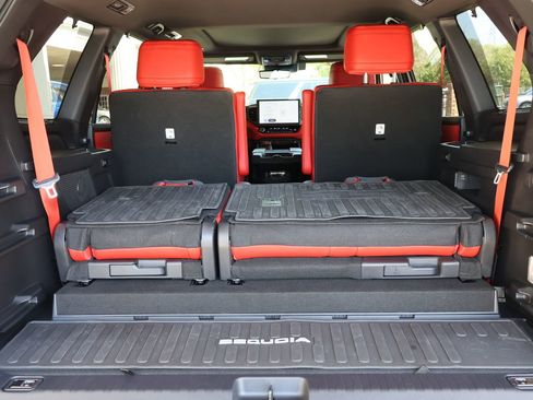 Used 2025 Toyota Sequoia TRD Pro image 19