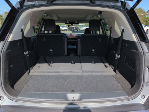 New 2026 Nissan Pathfinder SL image 14