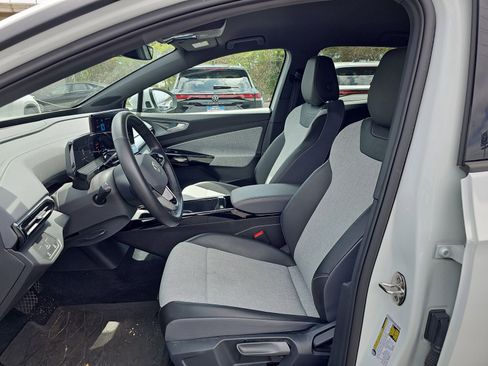 Used 2024 Volkswagen ID.4 2WD image 16