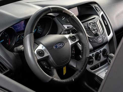 Used 2013 Ford Focus SE image 3