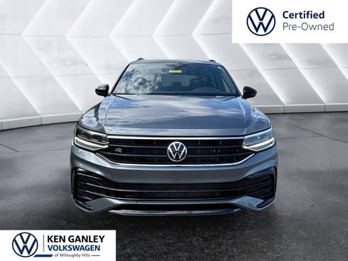 Used 2024 Volkswagen Tiguan SE R-Line AWD/4WD image 2