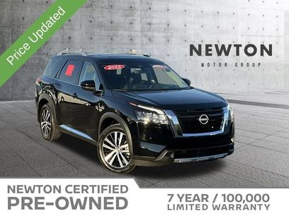 Used 2025 Nissan Pathfinder Platinum w/ Cargo Package
