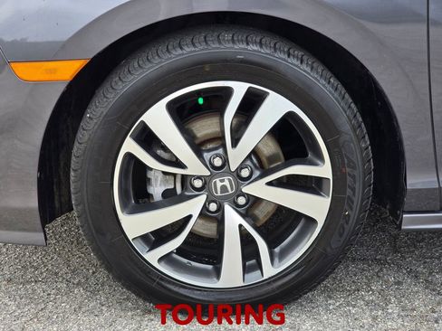 Used 2023 Honda Odyssey Touring image 17