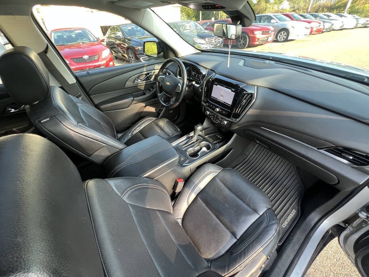 Used 2018 Chevrolet Traverse Premier w/ Redline Edition AWD/4WD image 20