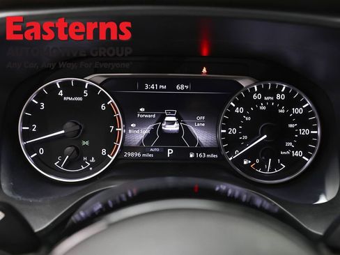 Used 2023 Nissan Rogue SV AWD/4WD image 17