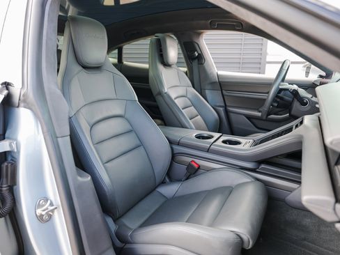 Certified 2021 Porsche Taycan Turbo S image 28