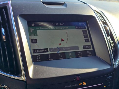 Used 2019 Ford Edge Titanium w/ Cold Weather Package image 21