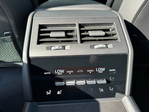 Certified 2026 Porsche Panamera w/ Premium Package RWD image 38