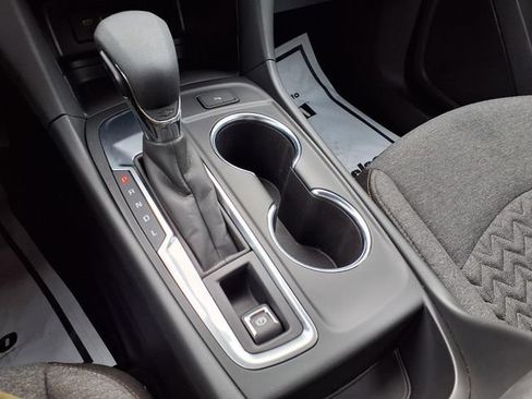 Used 2024 Chevrolet Equinox LT FWD image 63