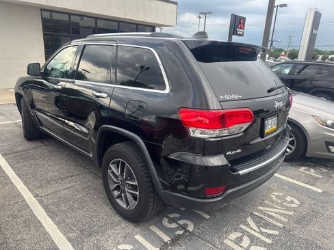 Used 2019 Jeep Grand Cherokee Limited AWD/4WD image 2
