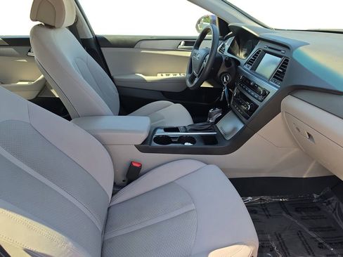 Used 2017 Hyundai Sonata SE FWD image 15