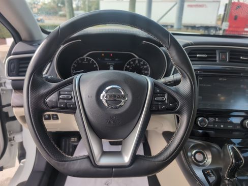 Used 2018 Nissan Maxima Platinum image 18