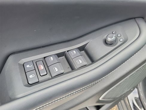 New 2025 Jeep Grand Cherokee L Limited w/ Luxury Tech Group II image 9