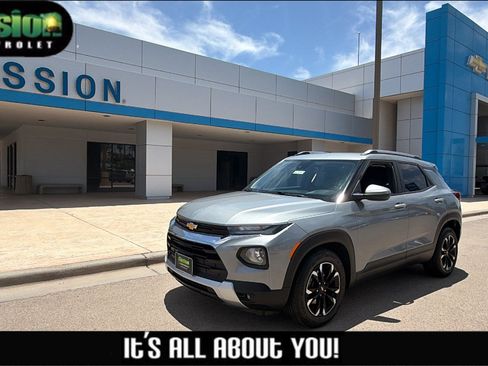 Used 2023 Chevrolet TrailBlazer LT w/ Convenience Package FWD image 1