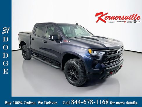 Used 2022 Chevrolet Silverado 1500 LT Trail Boss w/ Convenience Package II AWD/4WD image 1