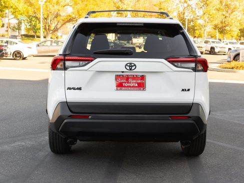 Certified 2024 Toyota RAV4 XLE w/ Convenience Package FWD image 6