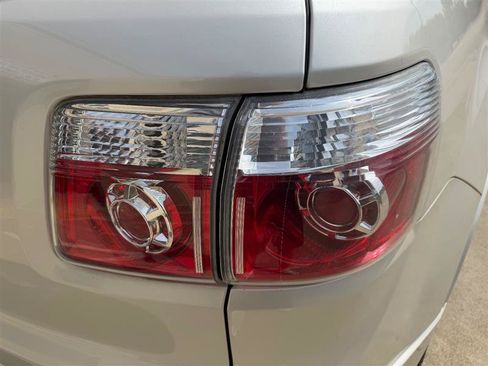 Used 2012 GMC Acadia Denali AWD/4WD image 20