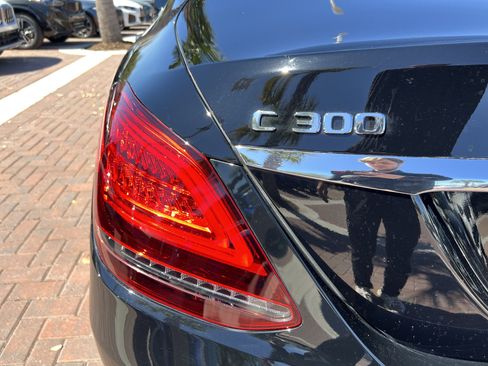 Used 2019 Mercedes-Benz C 300 Sedan image 40